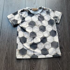 MOLO boys Soccer/Futball tee, size 4